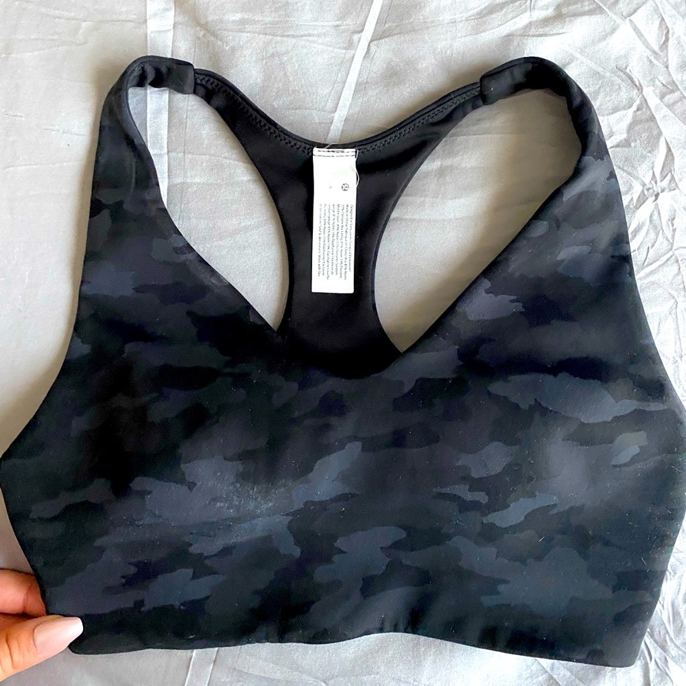 LULULEMON SPORTS BRA IN BLACK CAMO